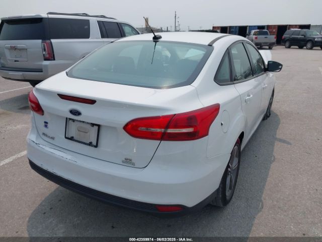 2018 FORD FOCUS 1FADP3FE7JL211008 Photo 3