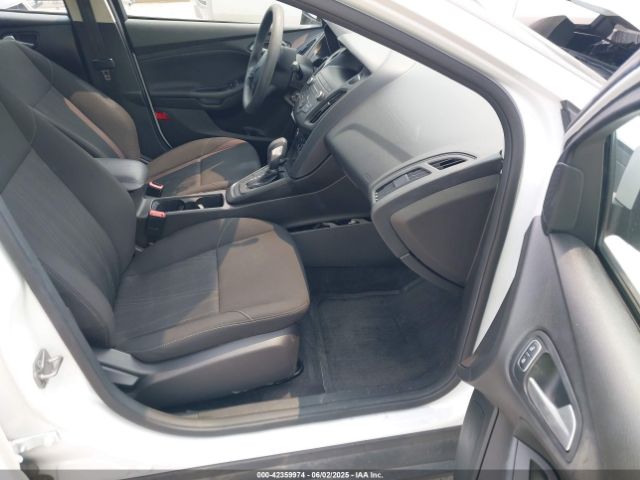 2018 FORD FOCUS 1FADP3FE7JL211008 Photo 4