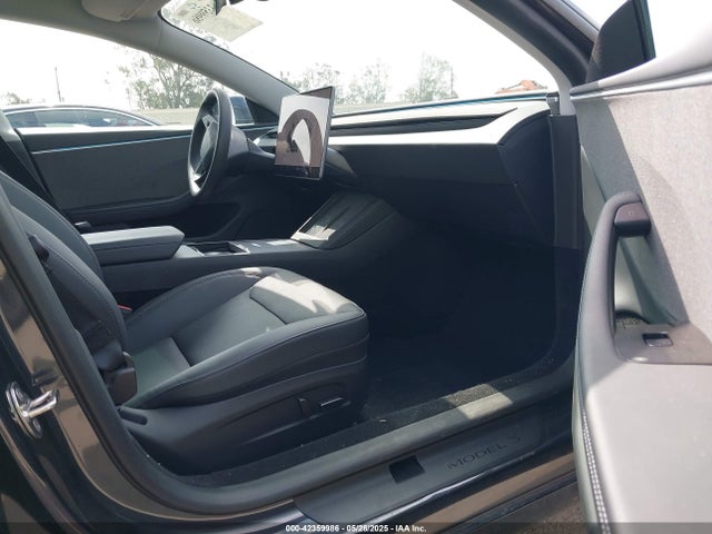 2024 TESLA MODEL 3 5YJ3E1EA3RF729713 Photo 4