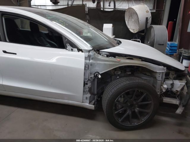 2018 TESLA MODEL 3 5YJ3E1EA9JF044426 Photo 5