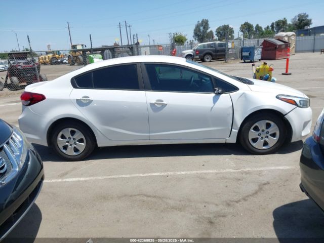 3KPFL4A78JE205935 KIA FORTE LX