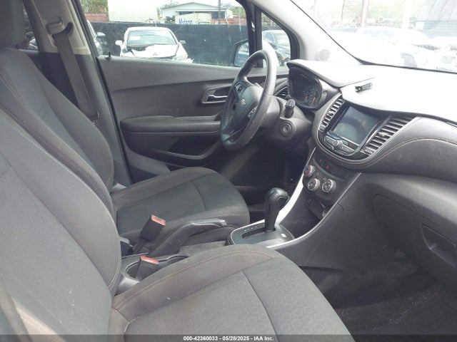 Chevrolet le2 2022 KL7CJKSM3NB524872 Image 5