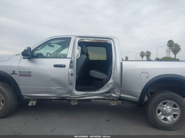 3C6UR5CL7HG733283 RAM 2017