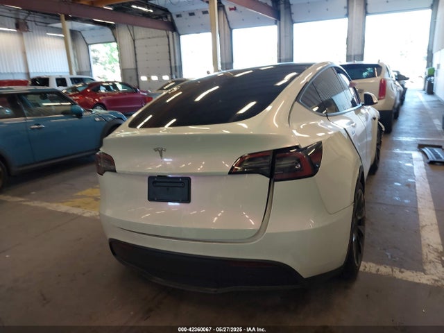7SAYGDEE7PF936772 Tesla Model Y