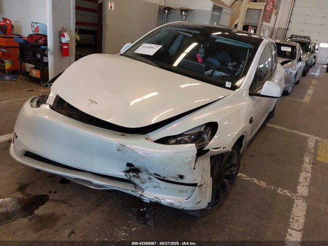2023 TESLA MODEL Y 7SAYGDEE7PF936772 Photo 1