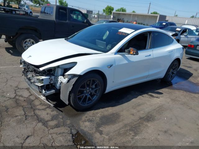 2018 TESLA MODEL 3 5YJ3E1EA1JF051001 Photo 1