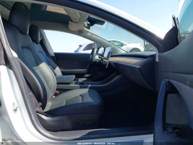 2018 TESLA MODEL 3 5YJ3E1EA1JF051001 Photo 4