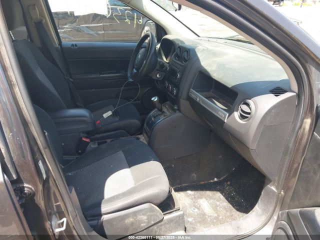 1C4NJDBB3ED841898 Jeep Compass Sport