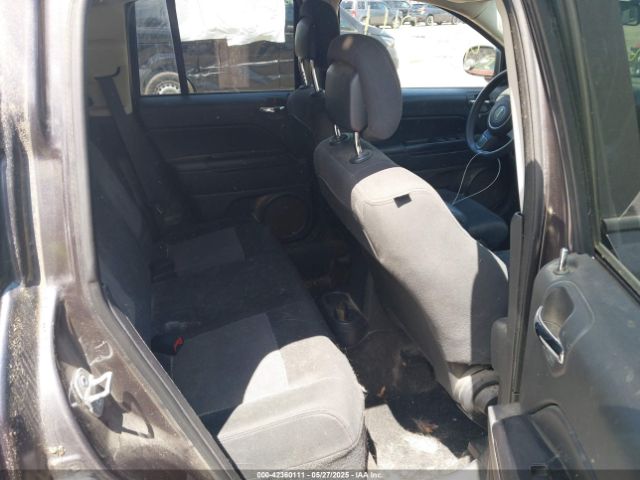 1C4NJDBB3ED841898 Jeep Compass Sport