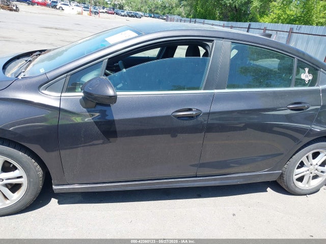 1G1BE5SM4H7186015 Chevrolet Cruze Lt Auto