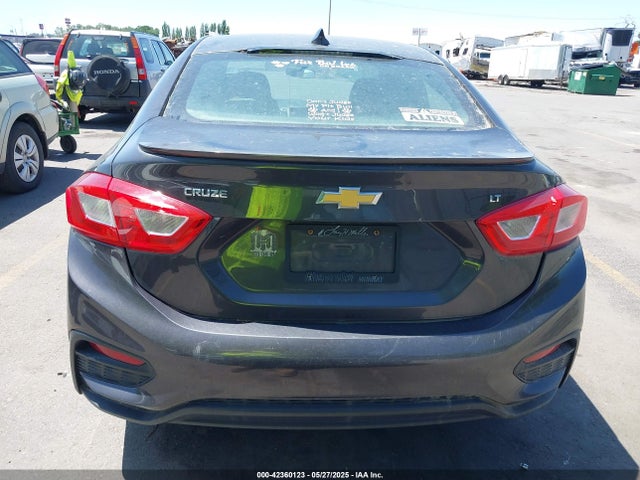1G1BE5SM4H7186015 Chevrolet Cruze Lt Auto