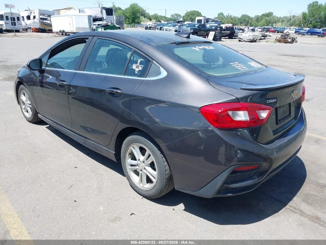 1G1BE5SM4H7186015 Chevrolet Cruze Lt Auto