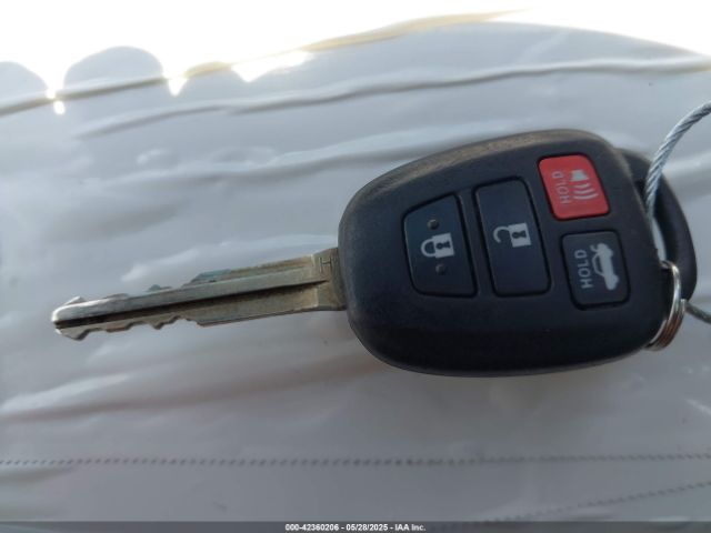 4T1BF1FK4FU093950 Toyota CAMRY SE