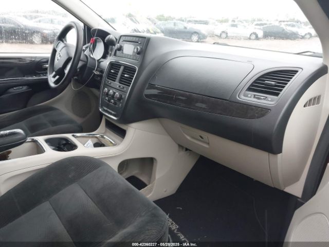 2C4RDGCG9GR161170 Dodge Grand Caravan Sxt