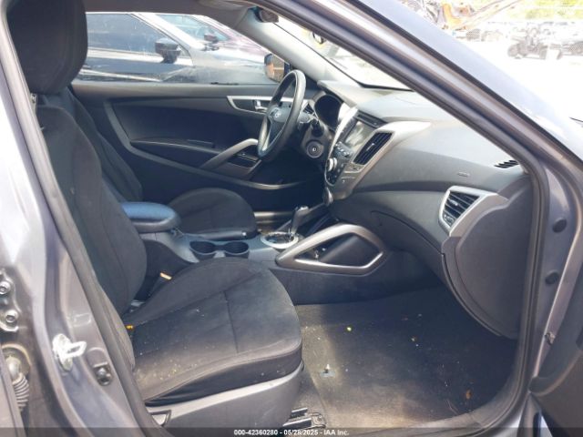 KMHTC6AD6GU256733 Hyundai Veloster