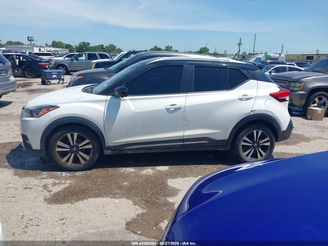 3N1CP5CU1KL485214 Nissan KICKS SR