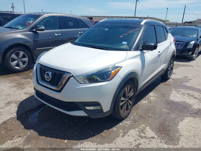 3N1CP5CU1KL485214 Nissan KICKS SR