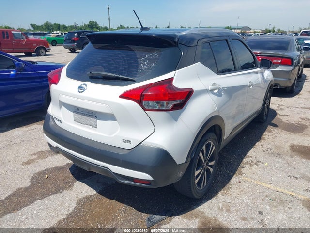 3N1CP5CU1KL485214 Nissan KICKS SR