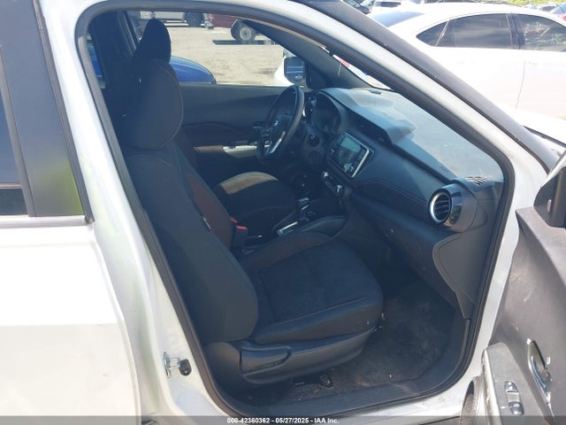 3N1CP5CU1KL485214 Nissan KICKS SR