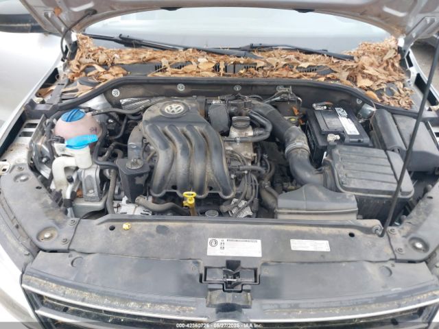 3VW2K7AJ8FM297475 Volkswagen Jetta 2.0l S