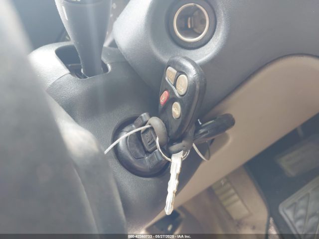 2000 CHEVROLET CAVALIER 1G1JF5244Y7175895 Photo 10