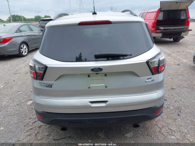 1FMCU9GD2HUE61733 Ford ESCAPE SE