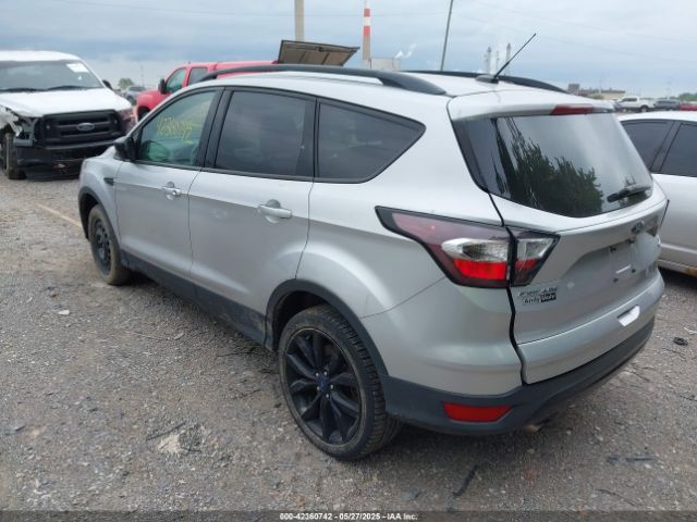 1FMCU9GD2HUE61733 Ford ESCAPE SE