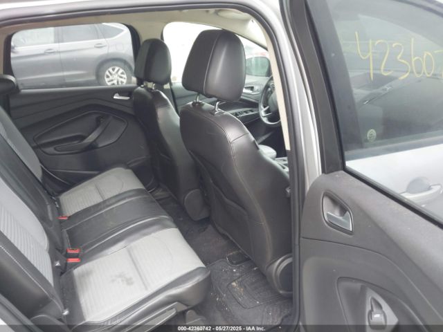 1FMCU9GD2HUE61733 Ford ESCAPE SE