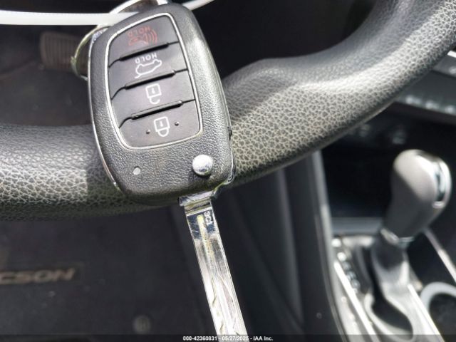 KM8J33A26HU338032 Hyundai Tucson Eco