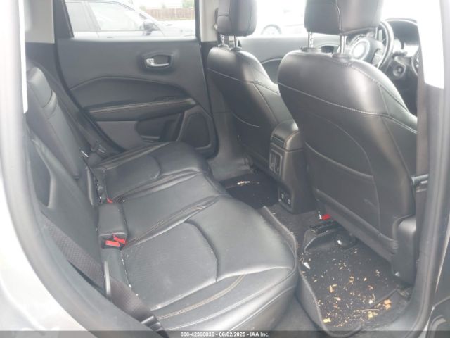3C4NJDCB8JT480574 Jeep 2018