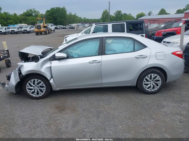 2T1BURHE2HC893579 Toyota COROLLA LE