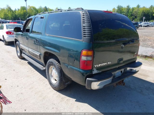 2002 GMC YUKON XL 1500 1GKFK16ZX2J342315 Photo 2