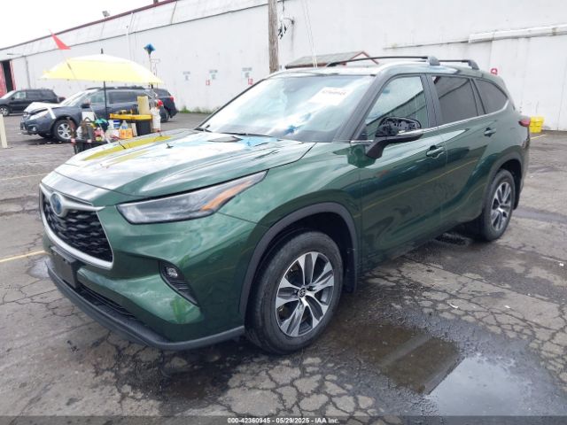2023 TOYOTA HIGHLANDER 5TDKBRCH6PS584954 Photo 1