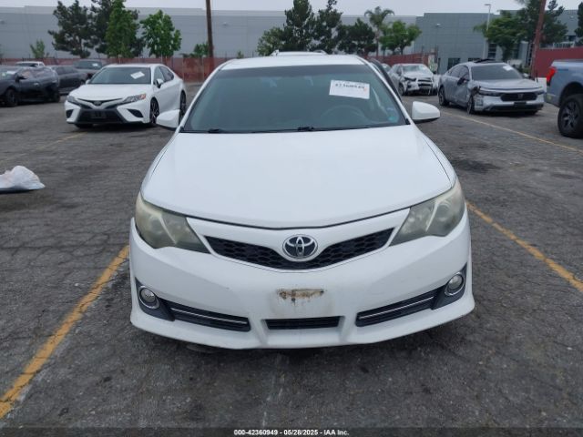 4T1BF1FK0EU336524 Toyota CAMRY SE