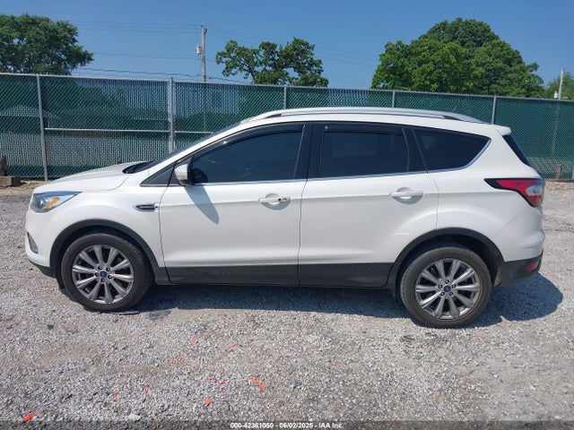 1FMCU9J9XHUE18035 Ford Escape Titanium