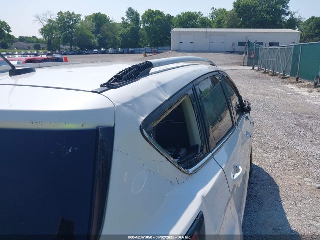 1FMCU9J9XHUE18035 Ford Escape Titanium