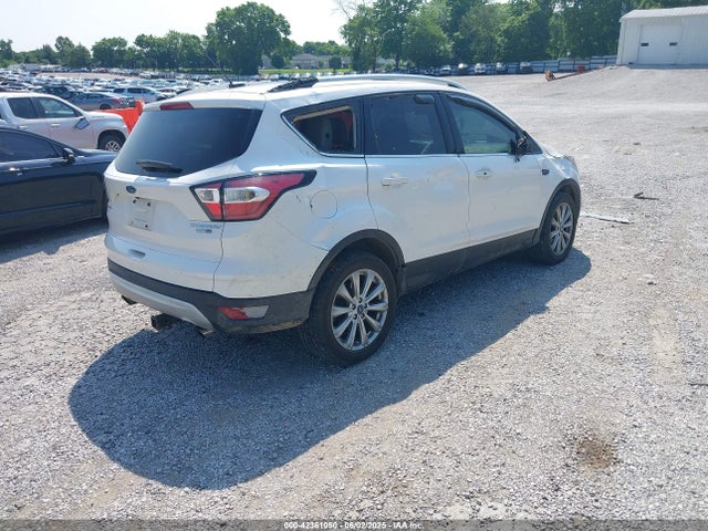 1FMCU9J9XHUE18035 Ford Escape Titanium