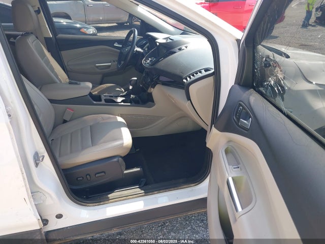 1FMCU9J9XHUE18035 Ford Escape Titanium