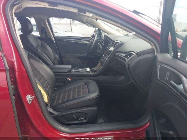3FA6P0HD2HR398861 Ford FUSION SE
