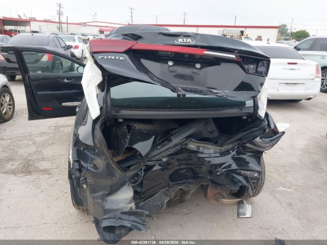 3KPF24AD6LE257852 KIA Forte Lxs