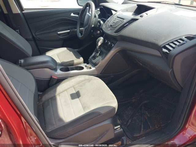 1FMCU9GX2GUB13407 Ford ESCAPE SE