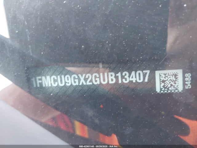 1FMCU9GX2GUB13407 Ford ESCAPE SE