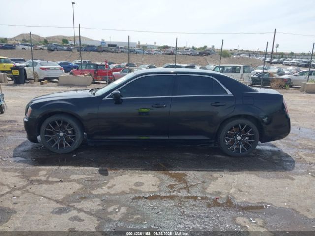 2C3CCAAG5EH345666 Chrysler 300