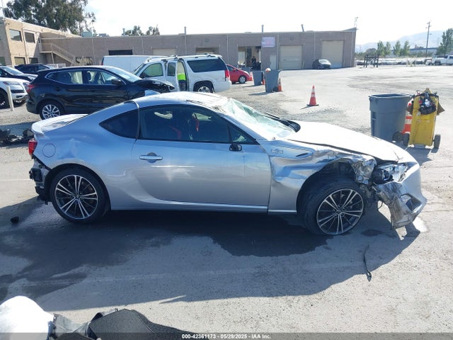 JF1ZNAA15G8703780 Scion FR-S