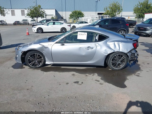 JF1ZNAA15G8703780 Scion FR-S