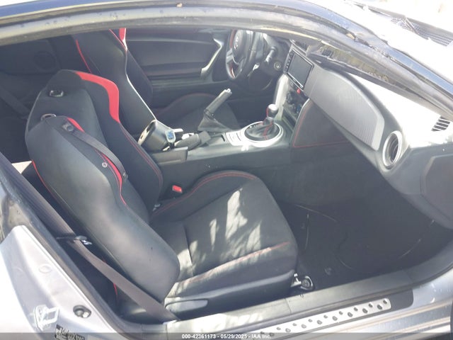 JF1ZNAA15G8703780 Scion FR-S