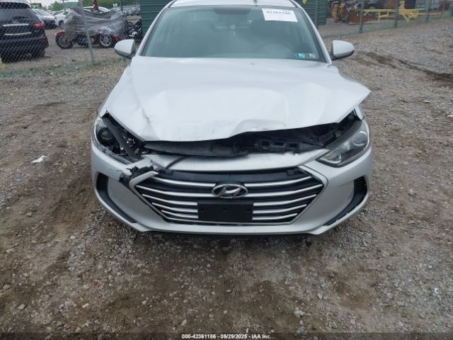 5NPD84LF1JH298077 Hyundai ELANTRA SEL