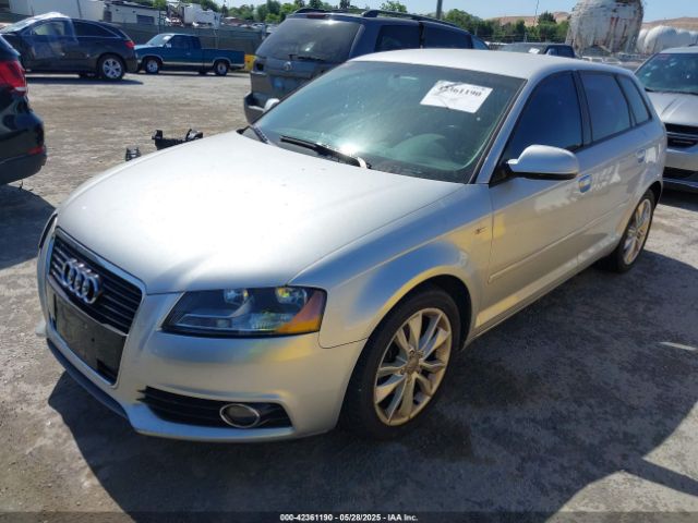 2012 AUDI A3 WAUBJAFM8CA029781 Photo 1
