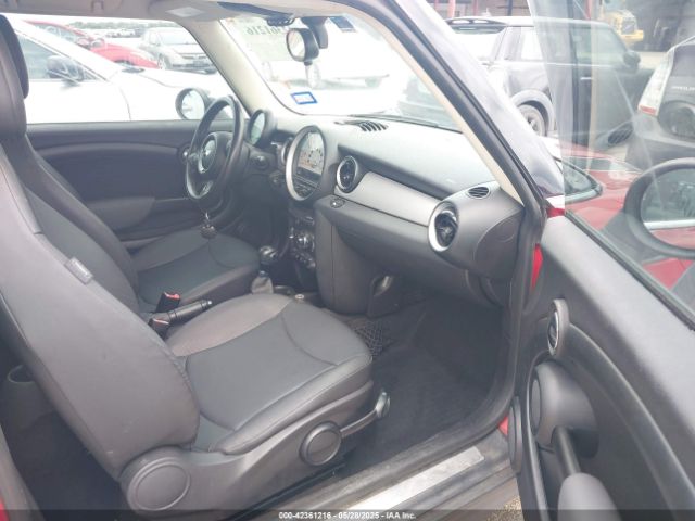 2011 MINI COOPER WMWSU3C59BT097994 Photo 4