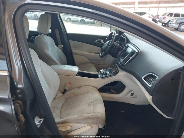 Chrysler 200 Limited 2016 1C3CCCAB4GN115031 Image 5